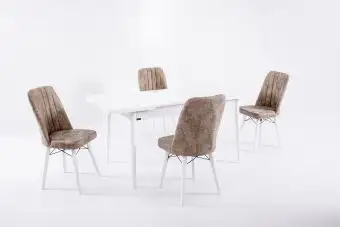 Set Masa extensibila cu 4 scaune Karo